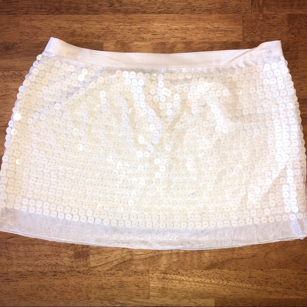 B0 Caribbean Queen Cream Sequined Skirt Lg
